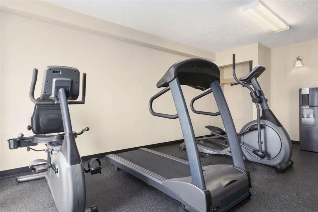 Travelodge Suites By Wyndham Saint-Jean Extérieur photo