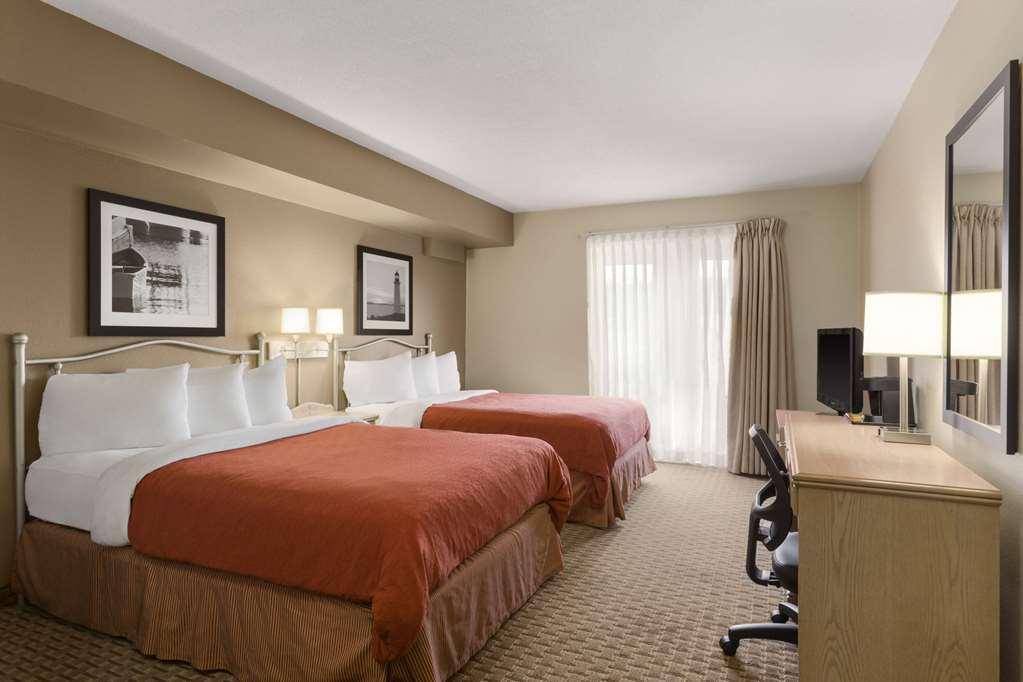 Travelodge Suites By Wyndham Saint-Jean Chambre photo