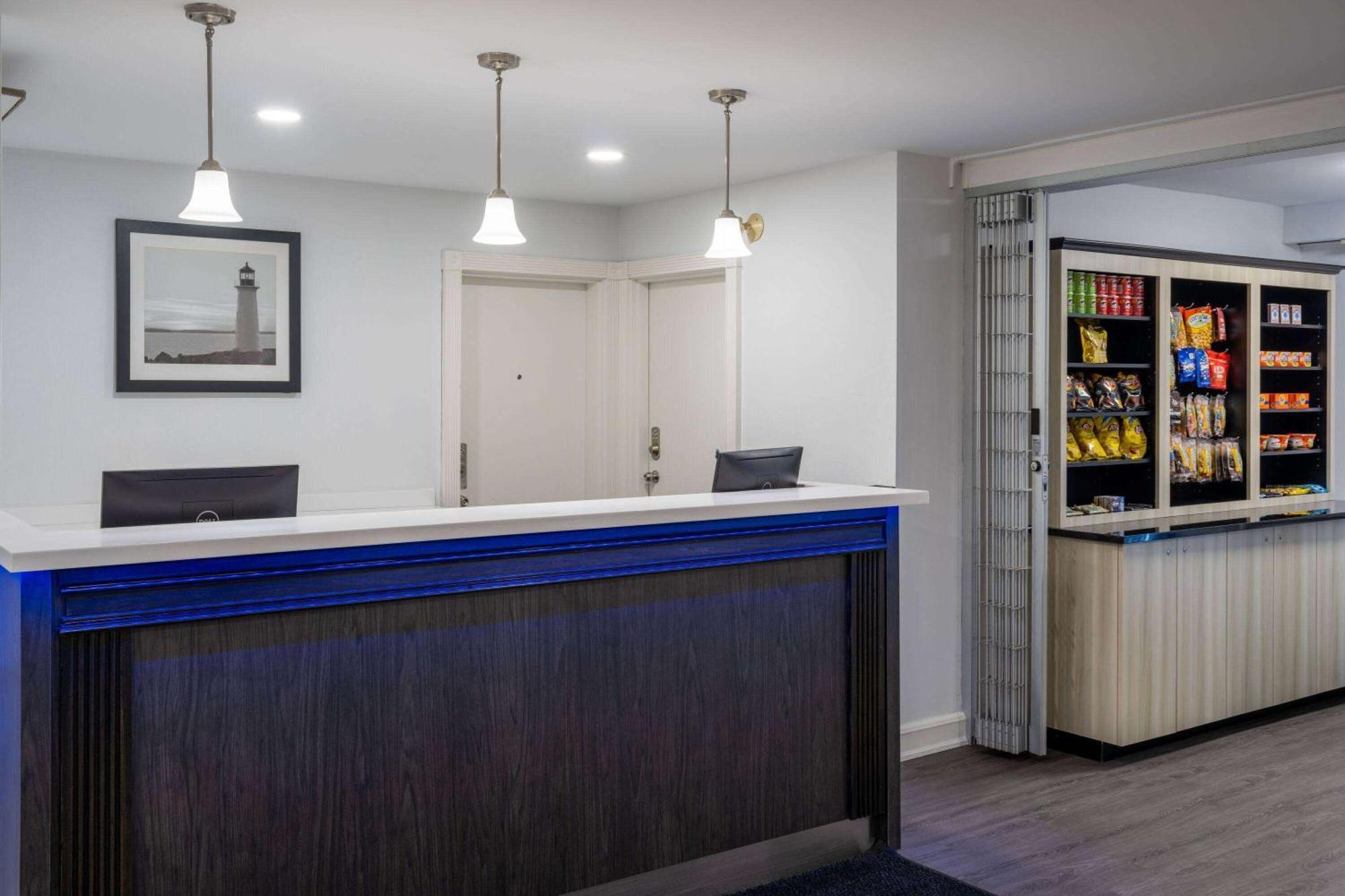 Travelodge Suites By Wyndham Saint-Jean Extérieur photo