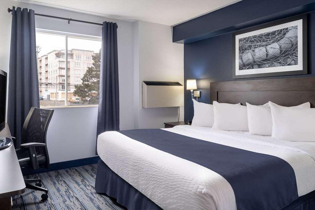 Travelodge Suites By Wyndham Saint-Jean Chambre photo